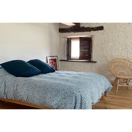Chambre Triple Deluxe - Gite De La Louve Fougax-et-Barrineuf Exterior foto