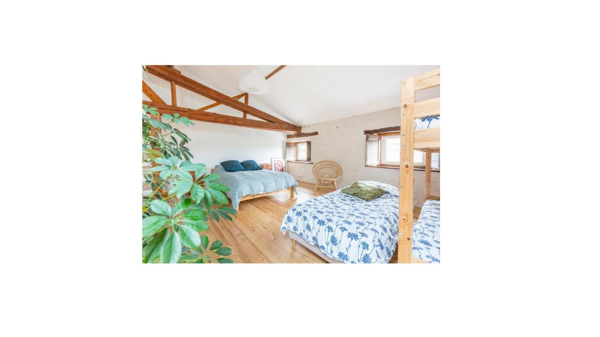 Chambre Triple Deluxe - Gite De La Louve Fougax-et-Barrineuf Exterior foto